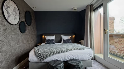 Comfortabel slapen in het bed in de Suite van het Kasteel in Schagen