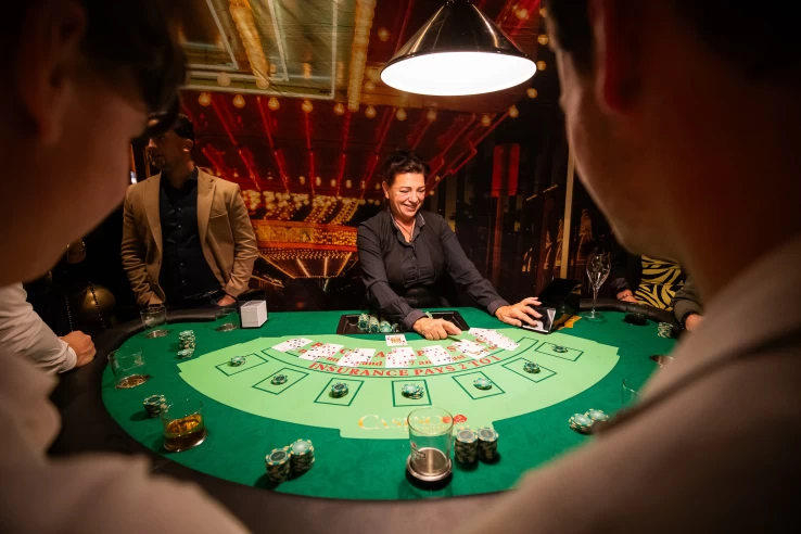 Breng las vegas naar jouw bedrijfsfeest - een avond vol spanning en spektakel!