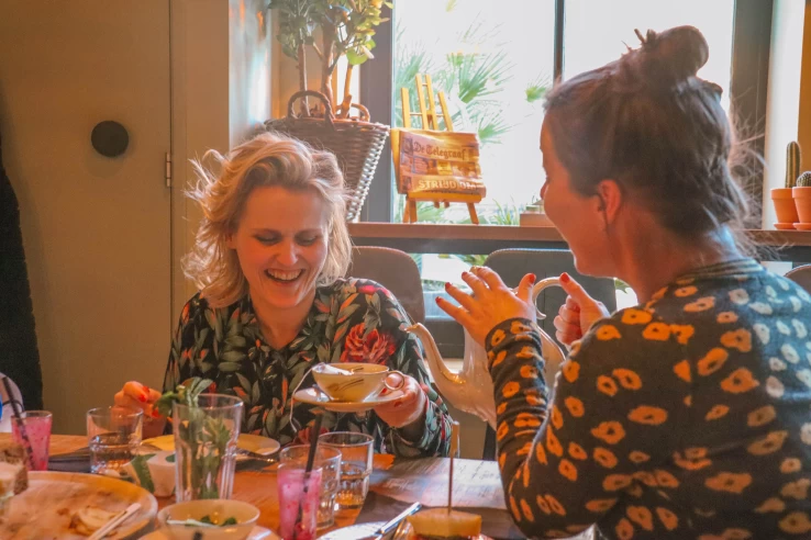 Geniet van een sfeervolle lunch of high tea bij Hotel Marktstad