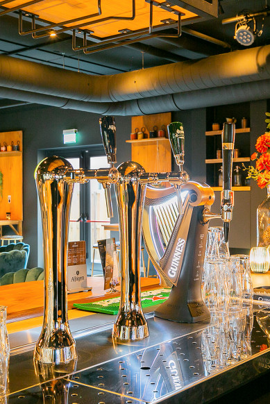 Guinness biertap in de Igesz Hotelbar en Lounge in Hotel Marktstad in Schagen